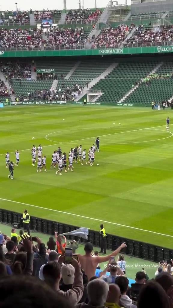 在哪里都是主场！埃尔切球迷高喊梅西的名字