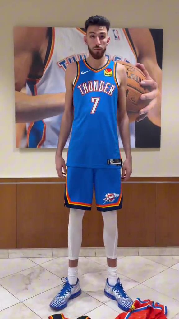 小样，这个变装可迷不住方圆，还得练啊！