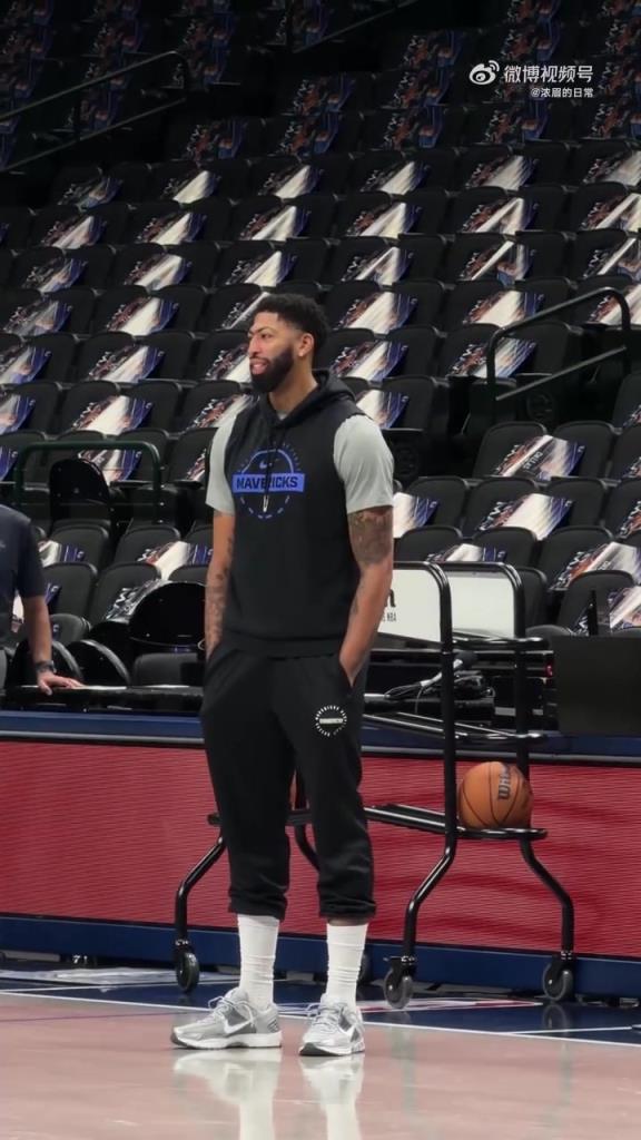 肉眼可见的胖！深陷交易流言的浓眉，什么时候才可以复出呢？