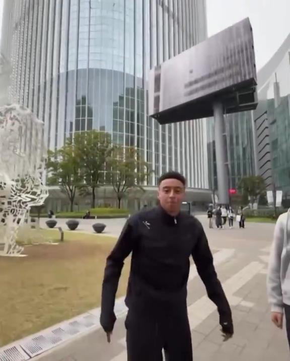 你的林皇！名场面：林加德挑战韩国最高大厦停球！