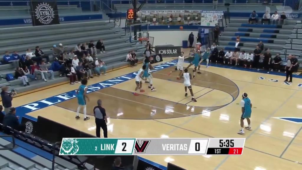 防守习惯相当不错！男篮未来新星张博源在EYBL 中的防守表现