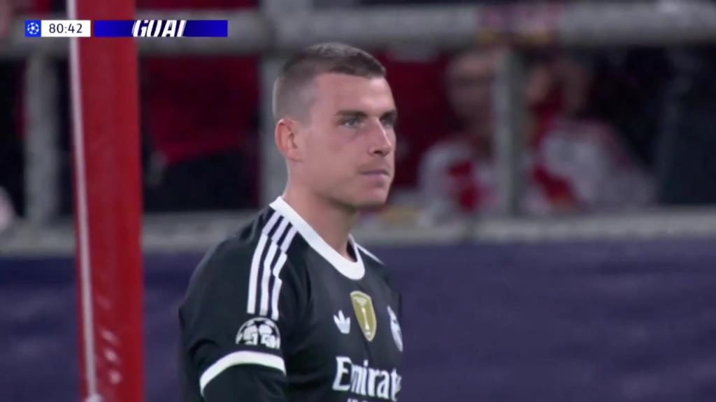 皇马防守再次漏人！卡埃比头球轻松破门！皇马4-3仅领先一球了！