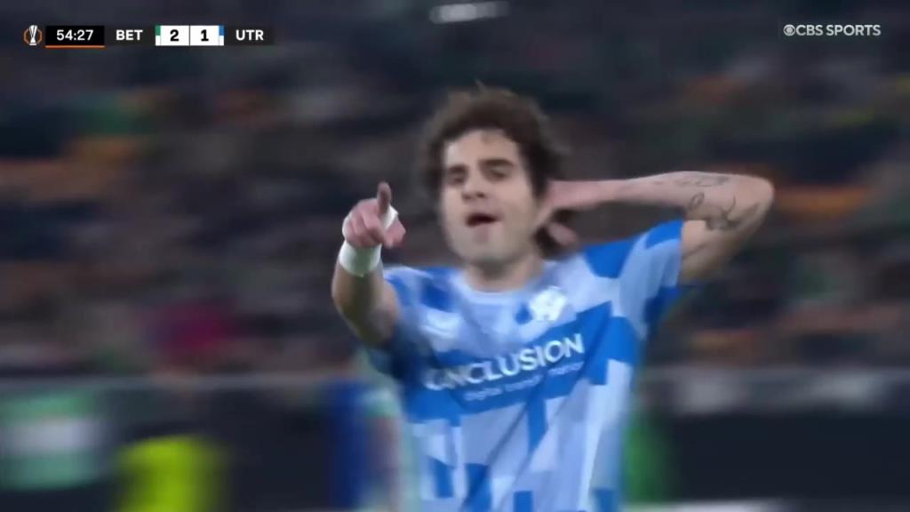 神仙球！乌德勒支前锋米格尔中场直接吊射攻破贝蒂斯！