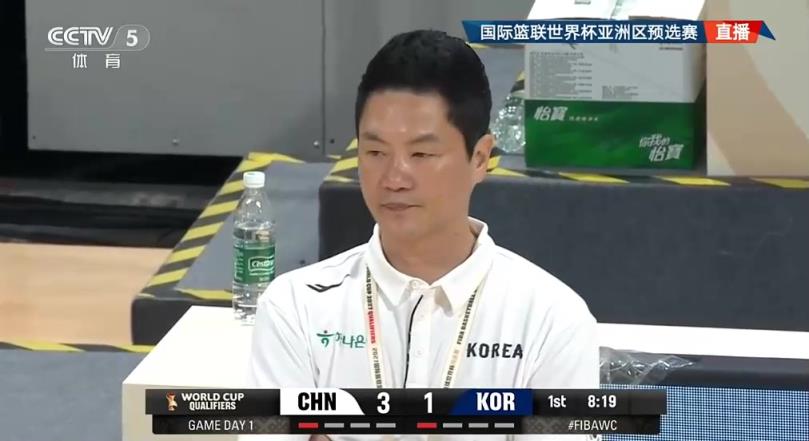 与众不同但是是球队传统！韩国vs中国罚球竟然使出打板绝招