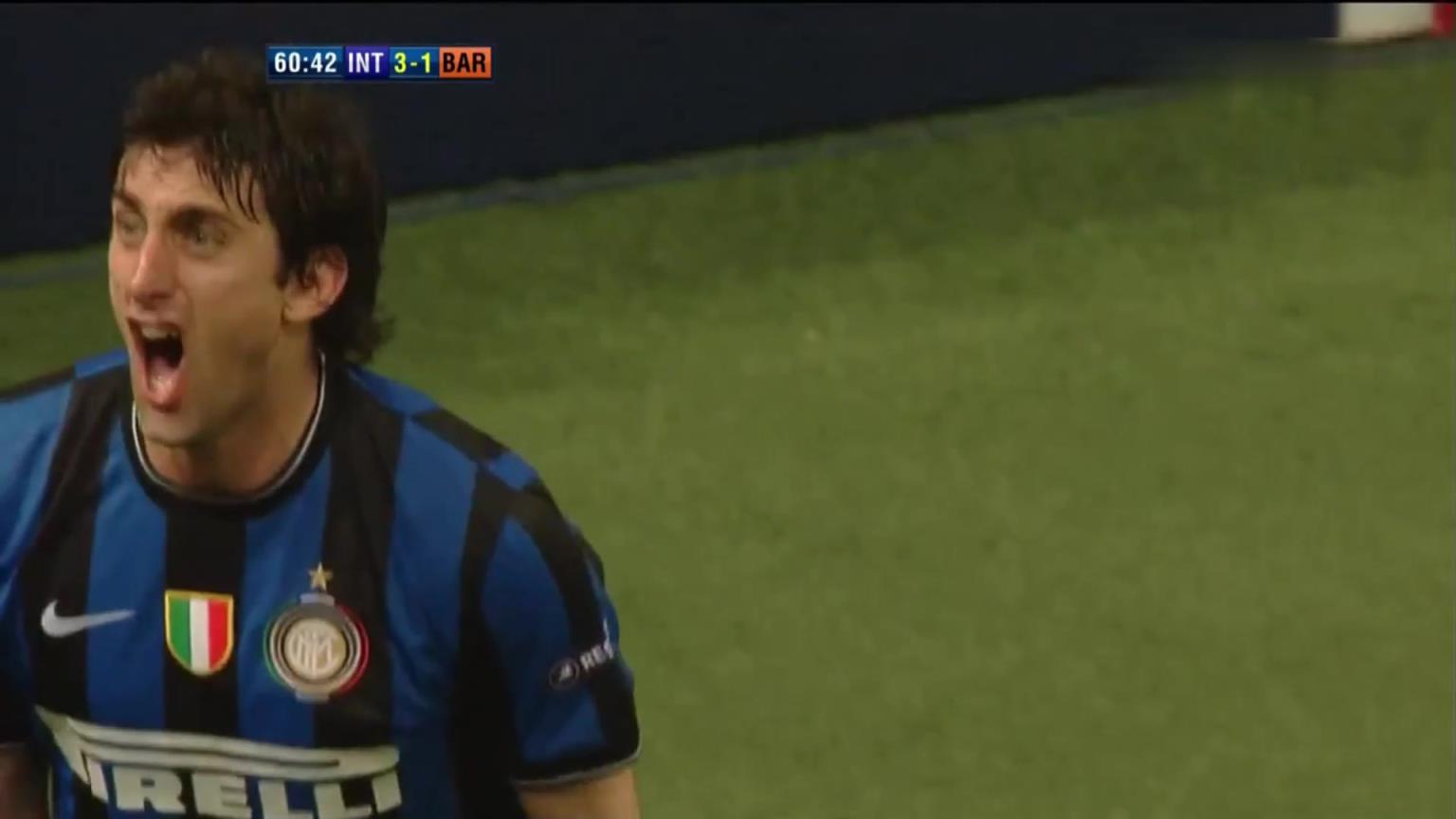 穆帅神作！2010年欧冠国米3-1掀翻巅峰巴萨，被称为地球保卫战