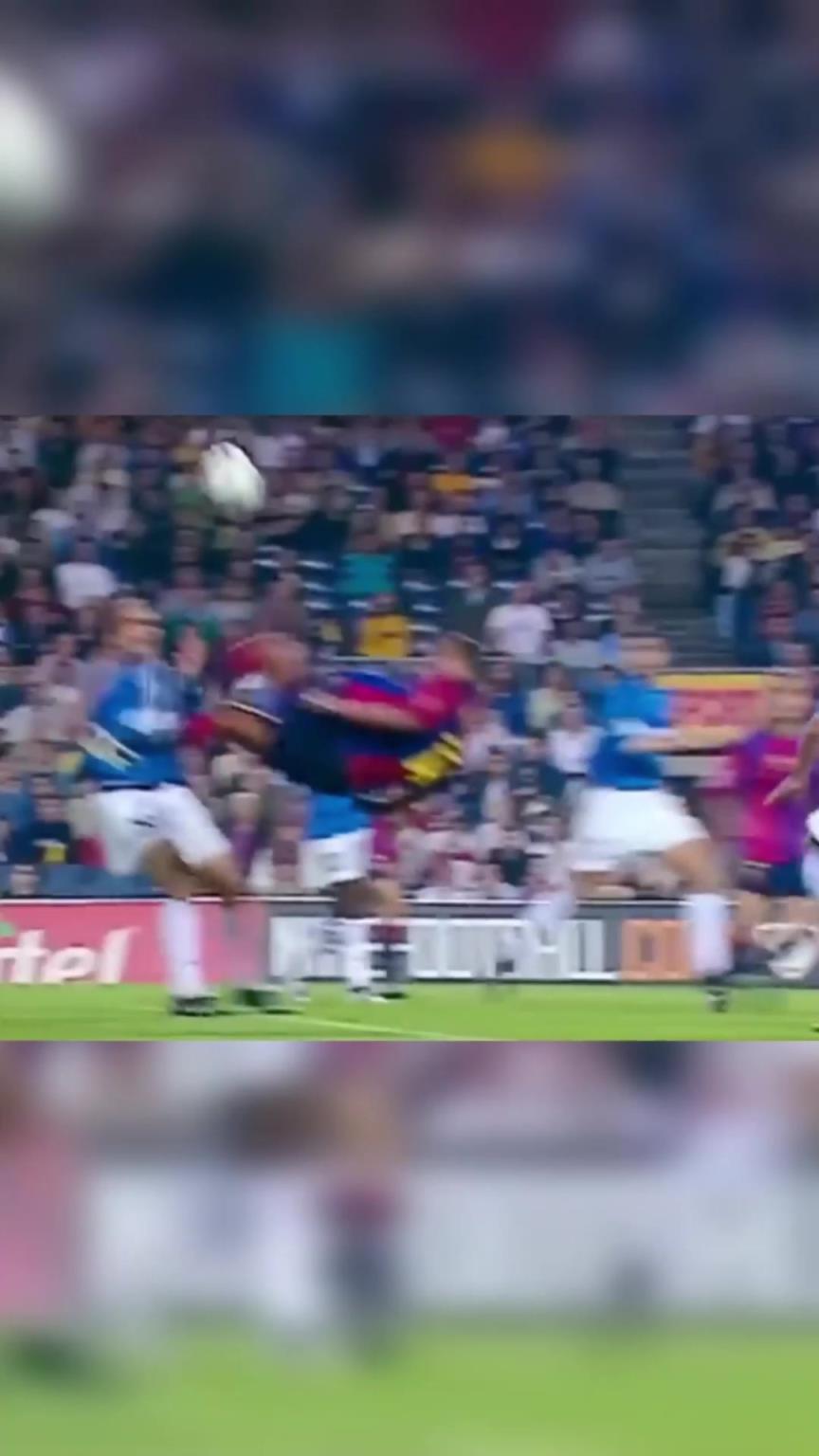 什么叫球队救世主？里瓦尔多封神帽子戏法！第3球倒钩堪称经典！