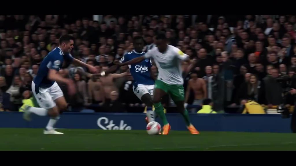 让子弹再飞一会！伊萨克纽卡时期的表现可是现象级的！