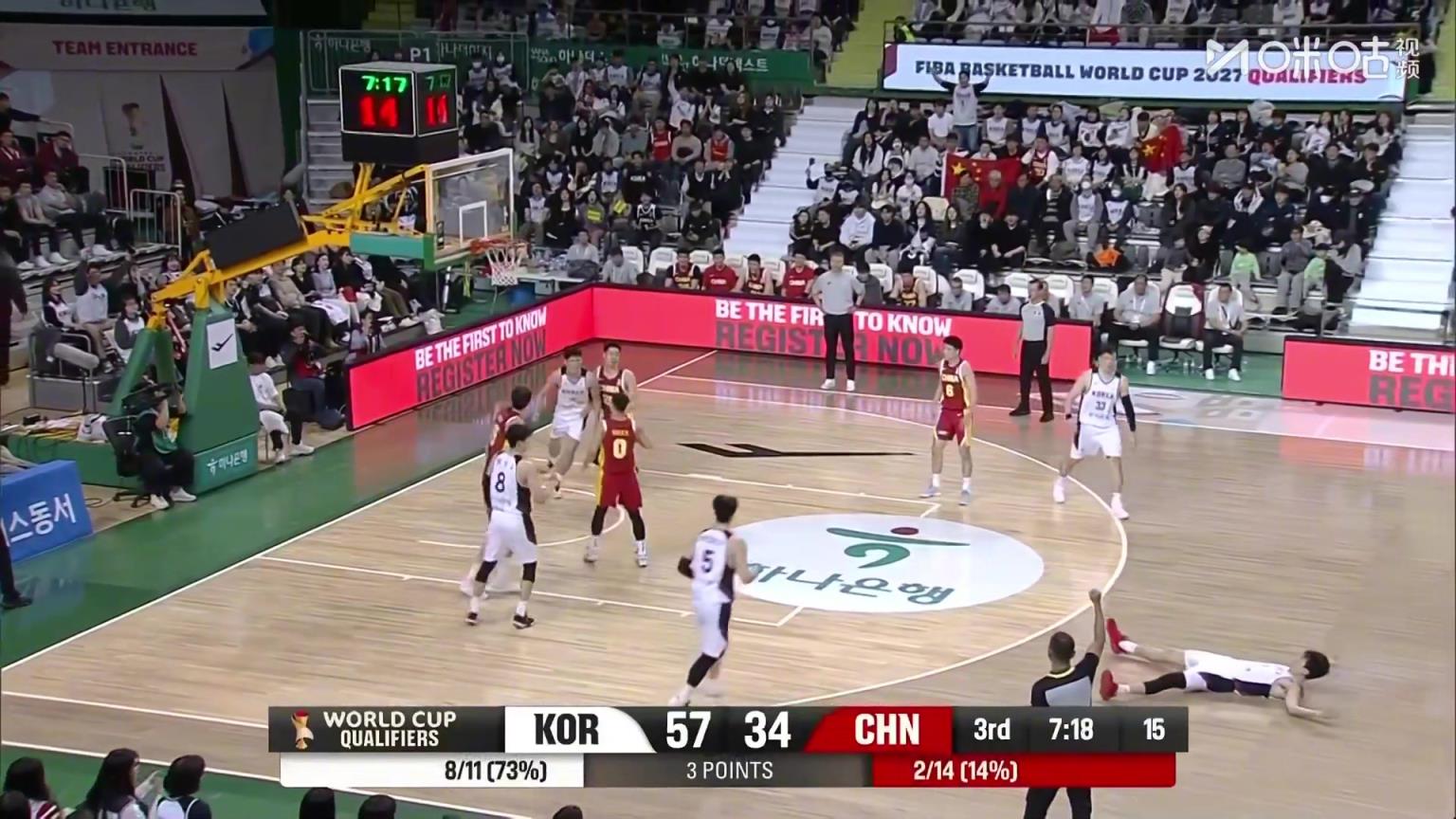 胡明轩扑的太狠送对手三罚！杜锋在演播室无奈表示：这么敏感干嘛？