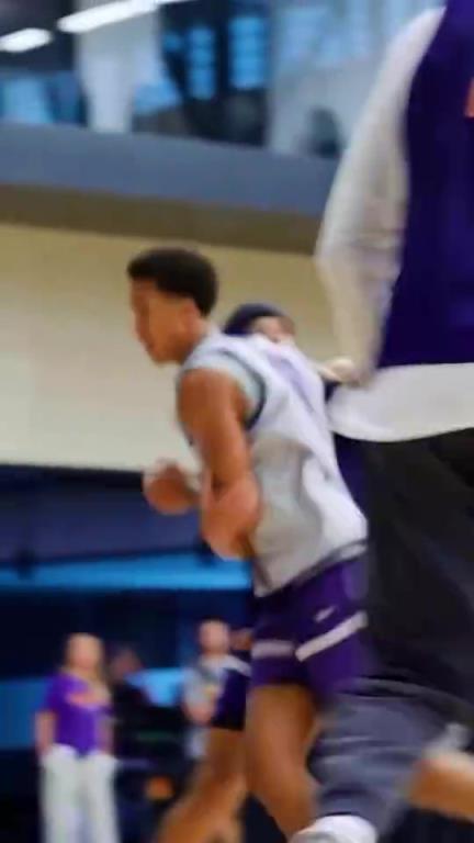 難怪進步顯著!此前太陽隊內訓練,狄龍不斷給隊友上強度 難怪進步顯著!此前太陽隊內訓練,狄龍不斷給隊友上強度