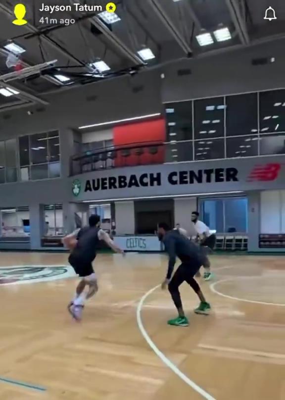 塔图姆最近这训练状态，看起来离复出不远了哦！