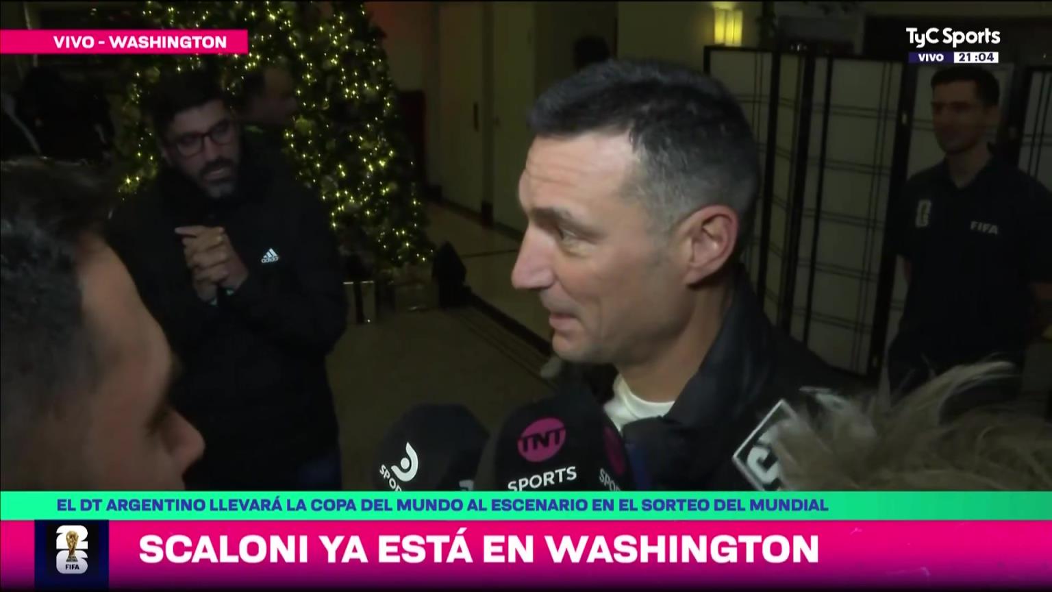 斯卡洛尼谈到带着世界杯奖杯参加抽签：能够再次参加抽签真是太好