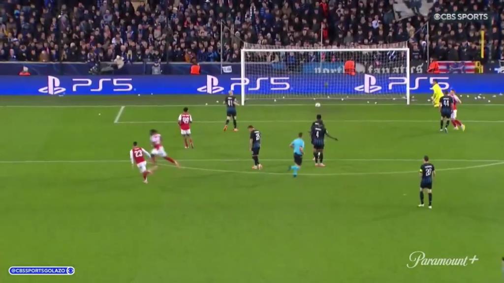 太惊艳了！马杜埃凯一条龙世界波攻入死角！阿森纳1-0领先布鲁日