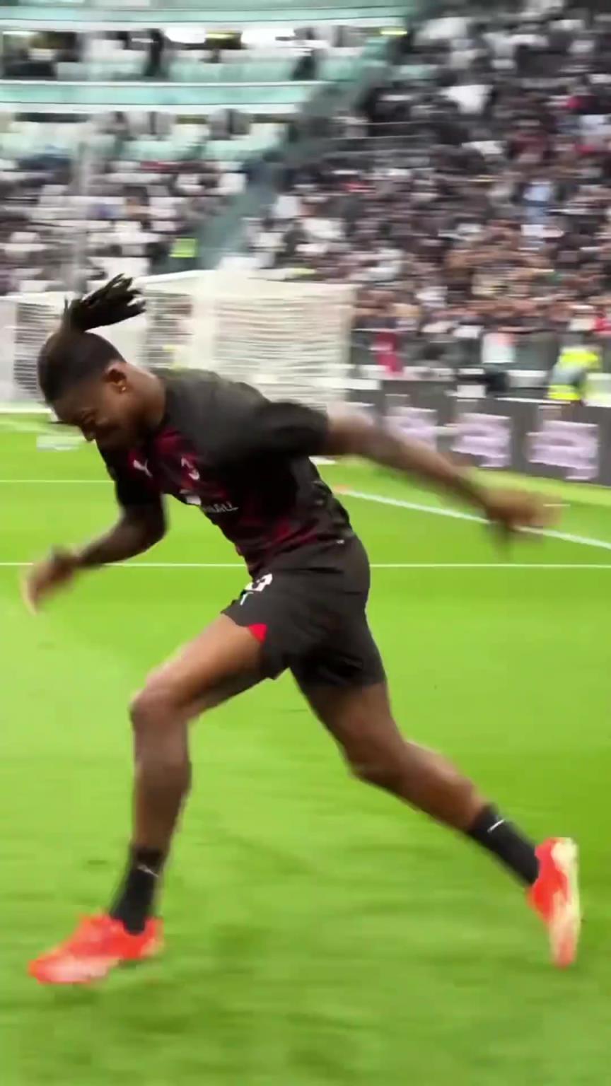 踢过球的都知道！莱奥这爆发力有多逆天！