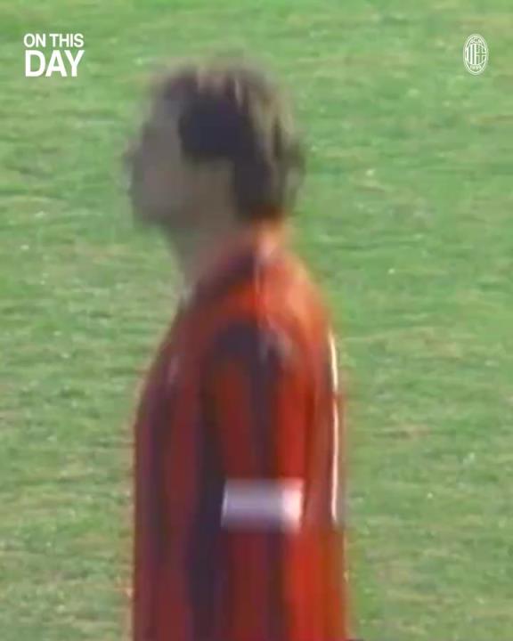 崢嶸歲月!AC米蘭89年拿下歐洲冠軍杯和洲際杯! 崢嶸歲月!AC米蘭89年拿下歐洲冠軍杯和洲際杯!