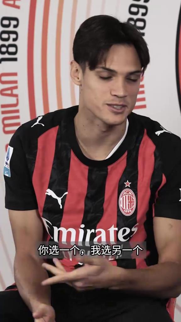 尷尬了!裏奇和托莫裏的意大利超級杯問答挑戰!你都能選對嗎? 尷尬了!裏奇和托莫裏的意大利超級杯問答挑戰!你都能選對嗎?