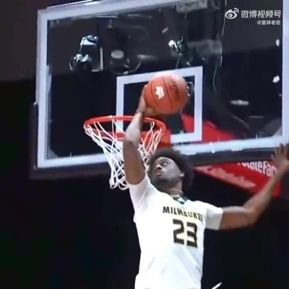 平均每扣48分以上？！这几位大学生参加扣篮大赛真的帅啊！