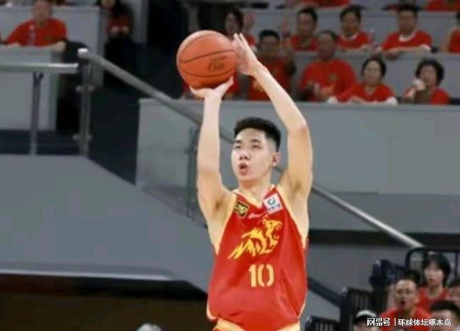 孙铭徽28分胡金秋21分 广厦103-96力克北京 周琦13分