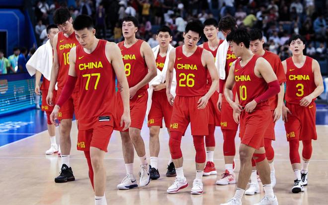 比周琦多打1年！郭艾倫轉(zhuǎn)會接近告吹，2家豪門也差錢，難拿第5冠