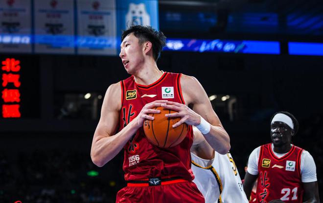 周琦深夜道歉，郭艾倫參加張鎮(zhèn)麟婚禮，廣廈輸蒙古隊，布朗拿4分