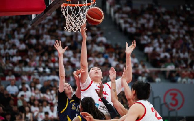 小寶不在，卻迎來大寶貝完美首秀，中國女籃熱身賽46分大勝開門紅