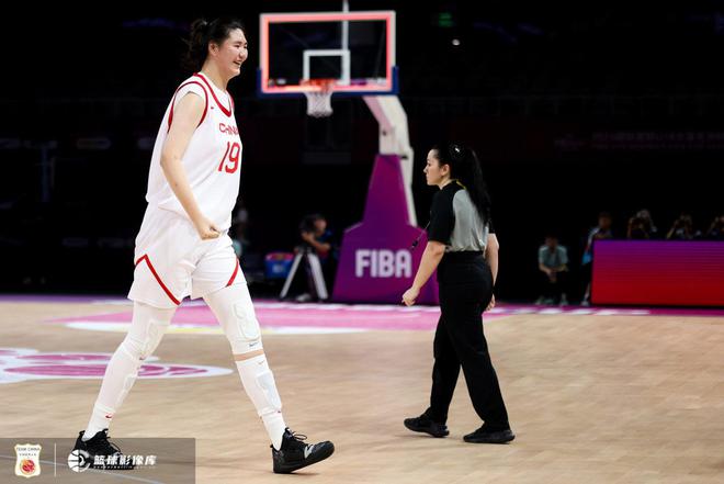 中國女籃半場領先波黑23分！張子宇首節3分鍾8分&次節未出戰