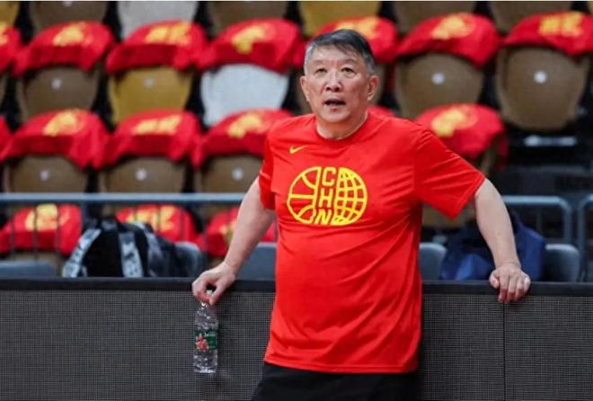宫鲁鸣迎考验！日本女篮主帅：已经想到限制张子宇的办法！