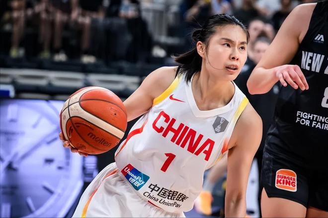 中国女篮：王思雨3项第一被埋没，李缘3次零分，4项全队最低