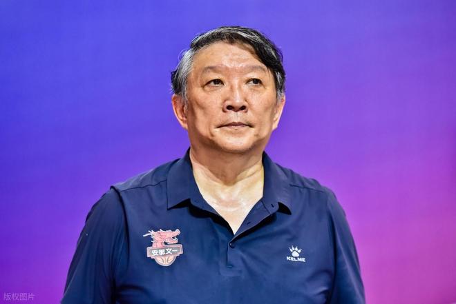 女篮丢冠宫鲁鸣恐大换血，离队第一人或是她，19+7+7比李梦还能打