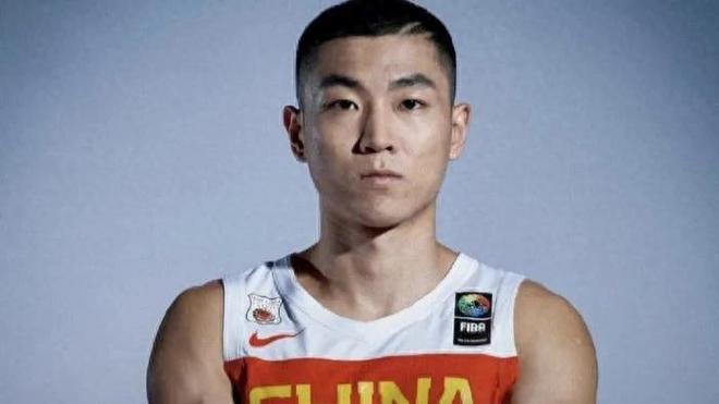 二胡进攻亮眼中国男篮再胜波黑，徐杰张宁基本无缘亚洲杯