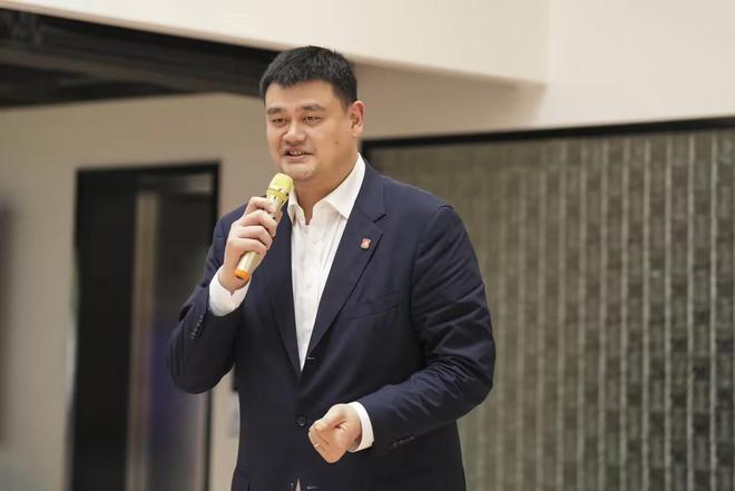 篮协主席郭振明：我和姚明保持联系，有一些重要决策互相交流