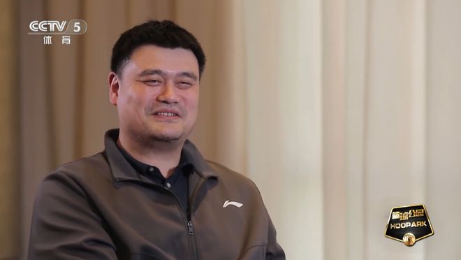 姚明首次回应减重话题：节食、锻炼都在做，只是大家没看见罢了！