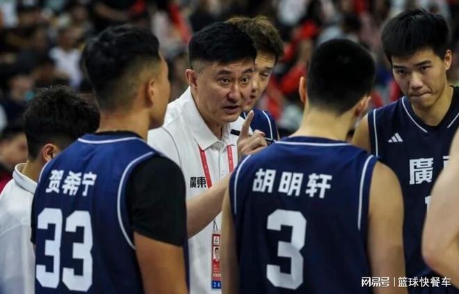 男篮全运8强对阵出炉！广东选择硬刚辽宁：杜锋还是怕周琦？