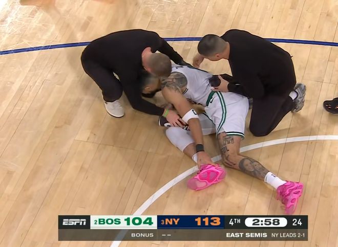 东部第一+卫冕冠军全1比3！老大全重伤！5大超巨3人倒下，NBA疯狂