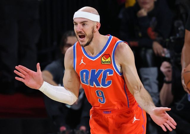 马刺vs雷霆裁判报告：最后两分钟无错判 卡鲁索不满两次关键判罚