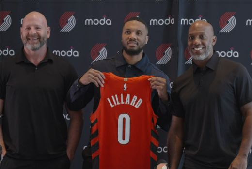 比卢普斯：利拉德会成为NBA史上薪水最高的助教，我会让他每天都忙个不停