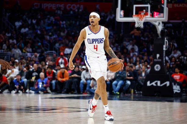 前快船侧翼新星有望加盟希腊豪门，他在NBA已经很难得到合同了？