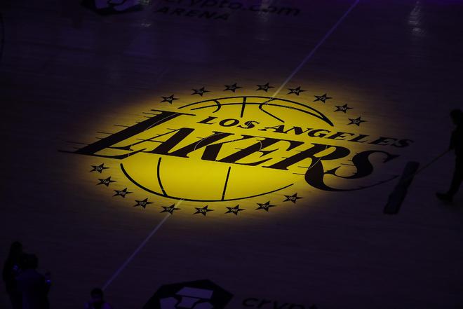 还有比100亿更贵的？湖人此前估值仅列NBA第三，勇士&尼克斯分列前二