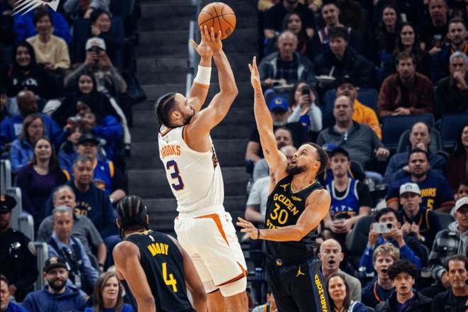 库里准绝杀！格林被驱逐，勇士复仇太阳这一战！我认清了5名球星