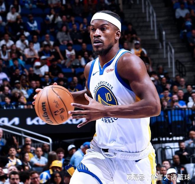 NBA最新排名！一队追上火箭，卫冕冠军13连胜，两队给勇士送温暖