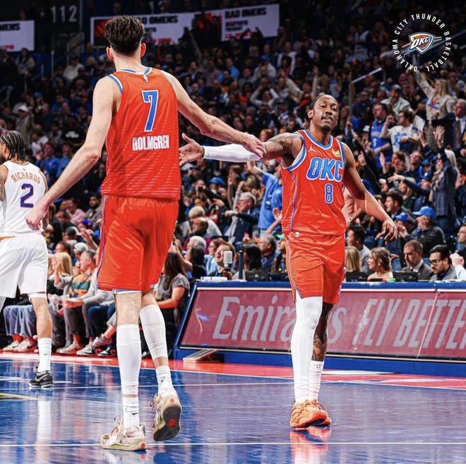 16连胜封神，雷霆这波操作直接让NBA变“独角戏”？