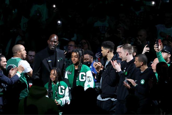 小卡陰陽合同爆料人：加內特參與了比盧普斯的非法撲克牌局