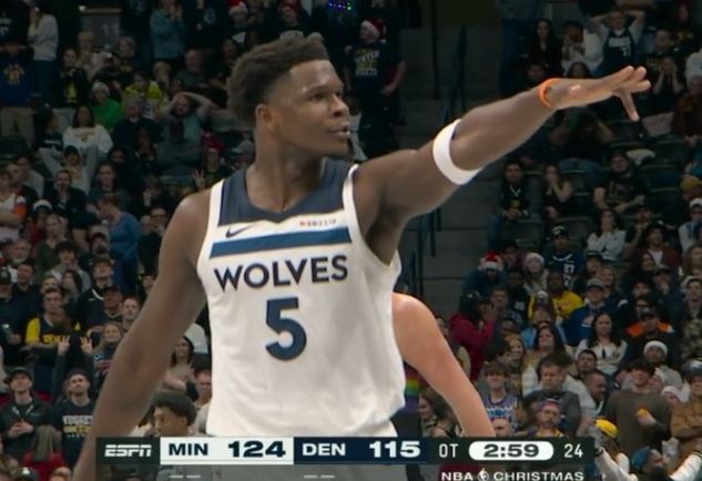 美媒扒愛德華茲離場前爆笑細節：指著3個裁判一頓痛罵 沒放過一人