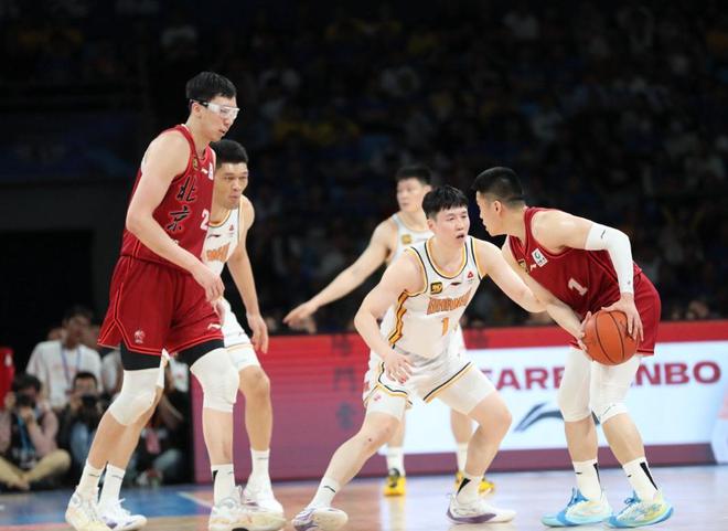 奧特特全能，杰曼爆砍43分！周琦19+11，北京大勝山西晉級(jí)總決賽