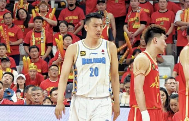 北京国安全队将现场观战CBA总决赛，翟晓川：都是好朋友，以后带周琦去工体看球