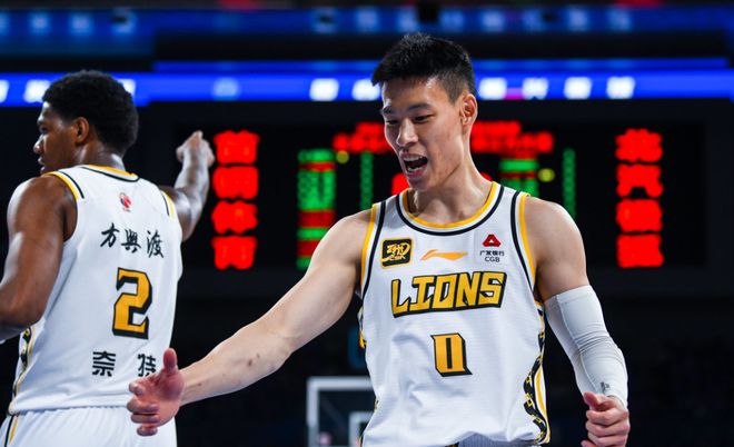 CBA自己的林疯狂！昔日落选秀狂轰22+5+4大放异彩，感谢王博信任