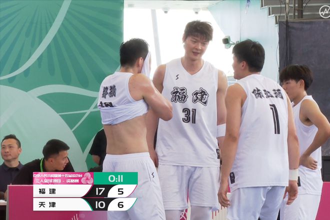 全运会：王哲林晋级四强，辽宁队惨遭淘汰，大腿7中7