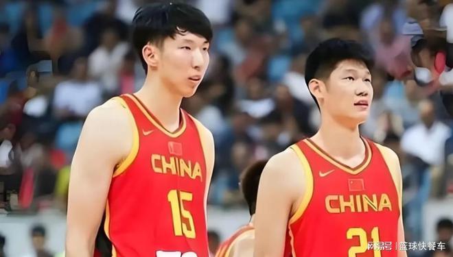 23投21中轰48分18板！男篮双塔杀红眼：这才是中国队最强组合！