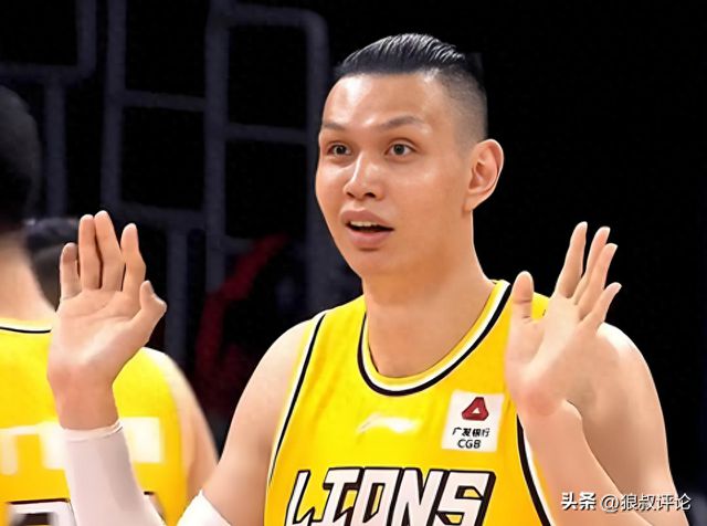 你会看CBA评论吗？许钟豪：很可惜我没有社交媒体 看不到大家评论
