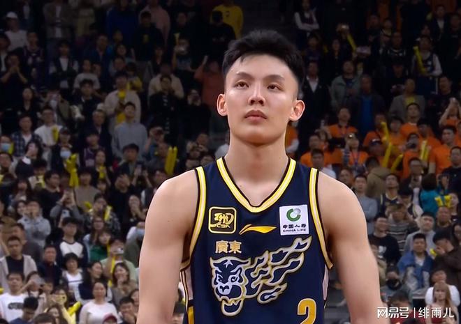 挤走混血天才后卫！广东“王炸”兑现天赋，这可是男篮最强一号位