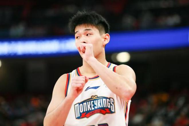 郭士强看走眼？CBA得分王落选中国男篮集训营，却有望签约独行侠